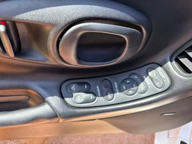2003 Chevrolet Corvette C5 - Image 17 of 23