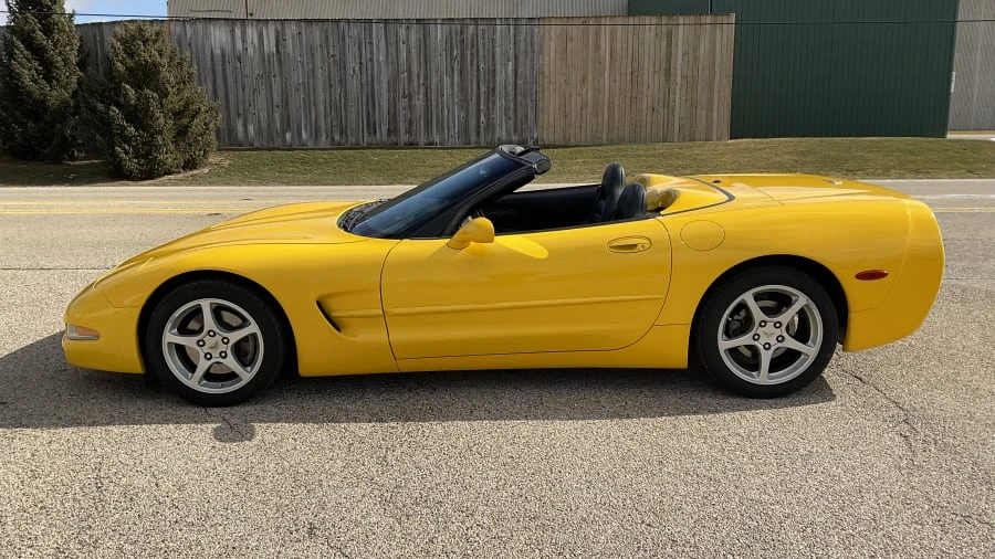 2003 Chevrolet Corvette C5 - Image 2 of 12