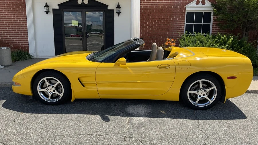 2003 Chevrolet Corvette C5 - Image 2 of 13