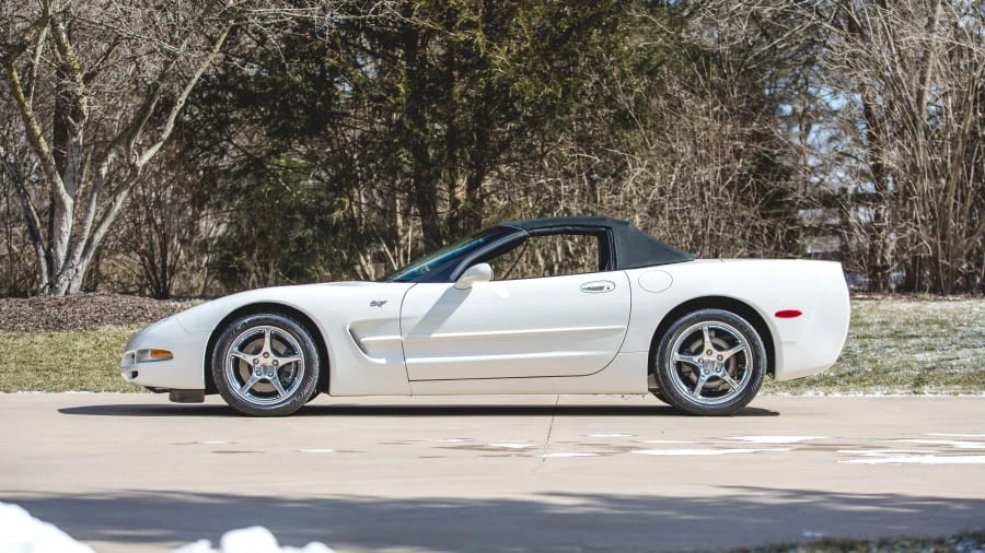 2003 Chevrolet Corvette C5 - Image 2 of 20
