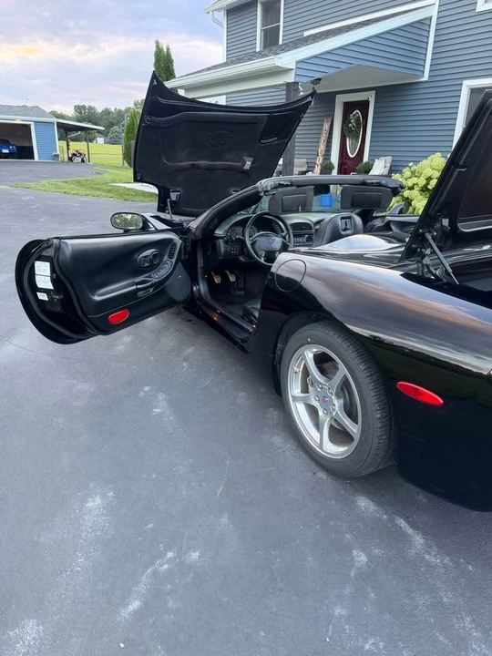 2003 Chevrolet Corvette C5 - Image 2 of 18