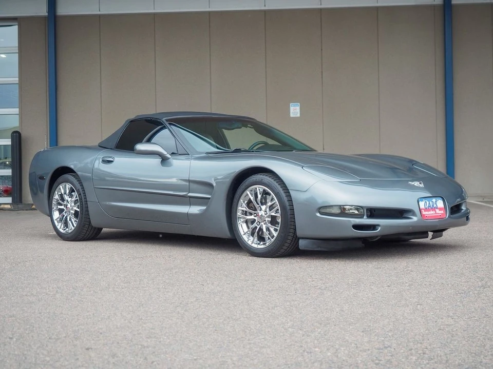 2003 Chevrolet - Image 6 of 31