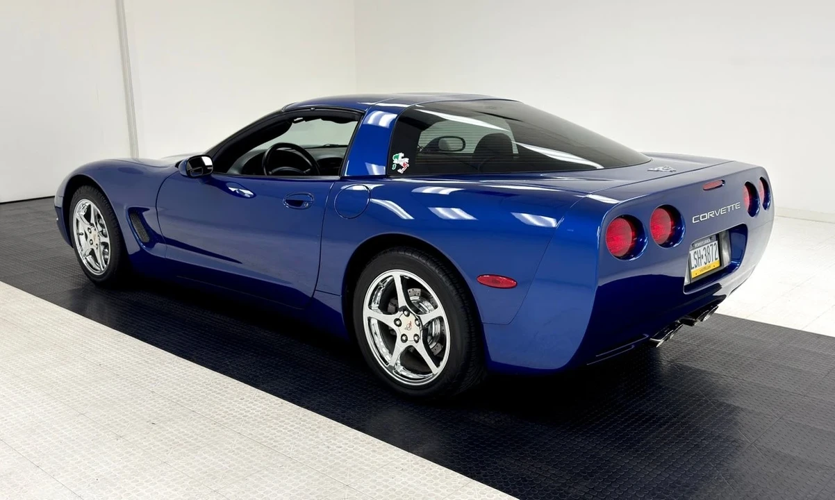 2003 Chevrolet Corvette C5 - Image 3 of 12