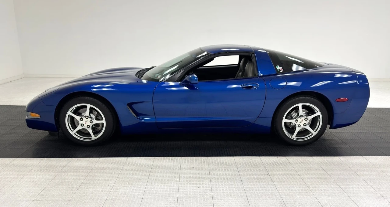 2003 Chevrolet Corvette C5 - Image 2 of 12