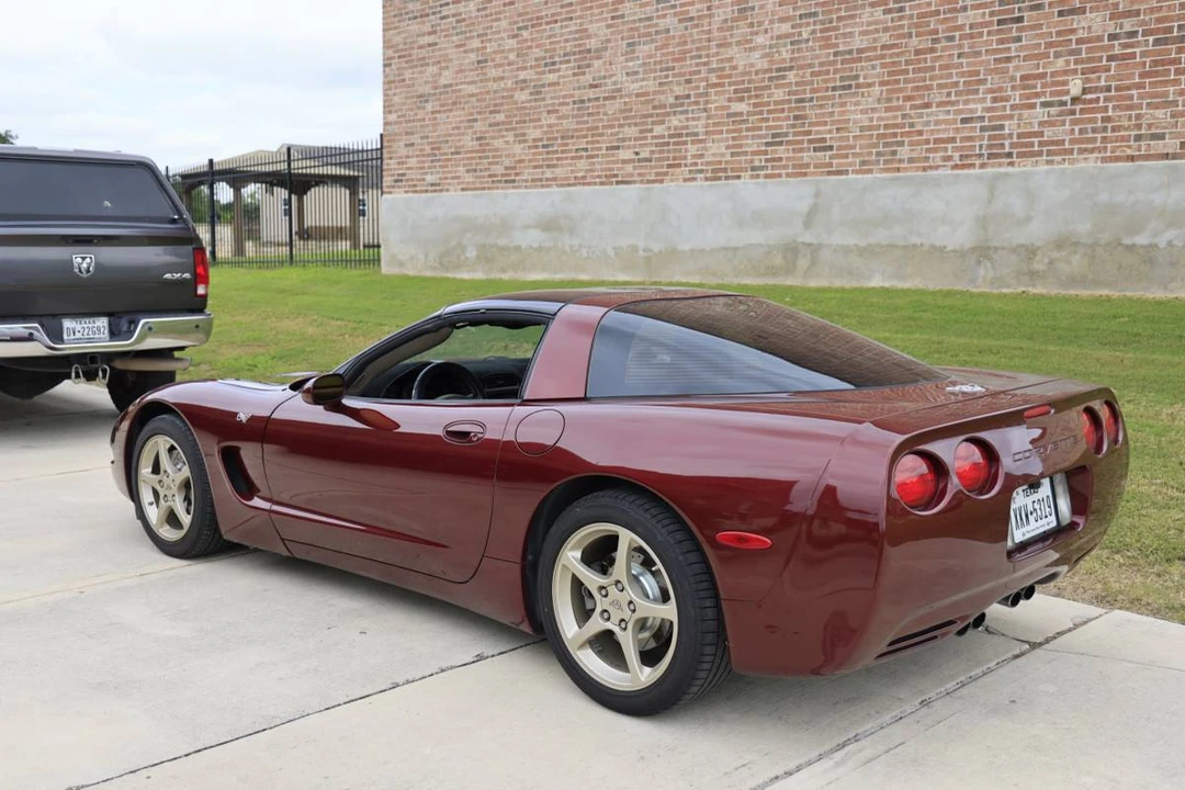 2003 Chevrolet Corvette C5 - Image 3 of 11