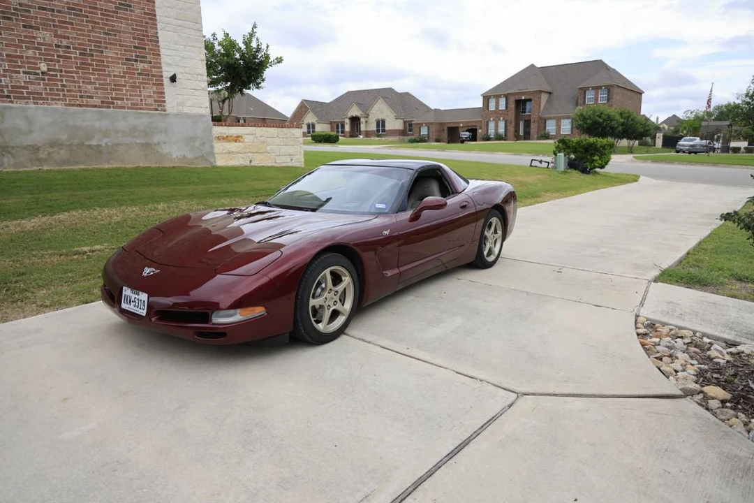 2003 Chevrolet Corvette C5 - Image 2 of 11