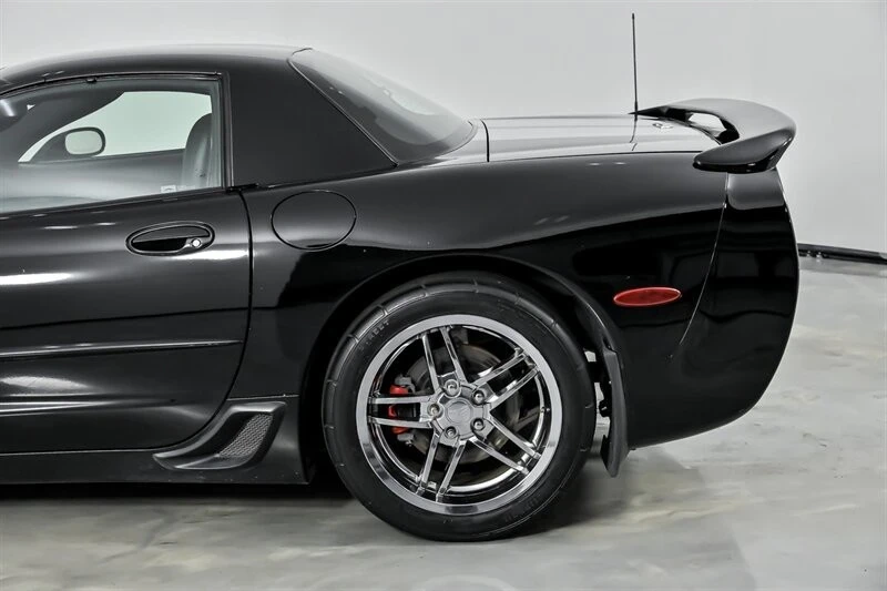 2003 Chevrolet Corvette C5 Z06 - Image 9 of 12