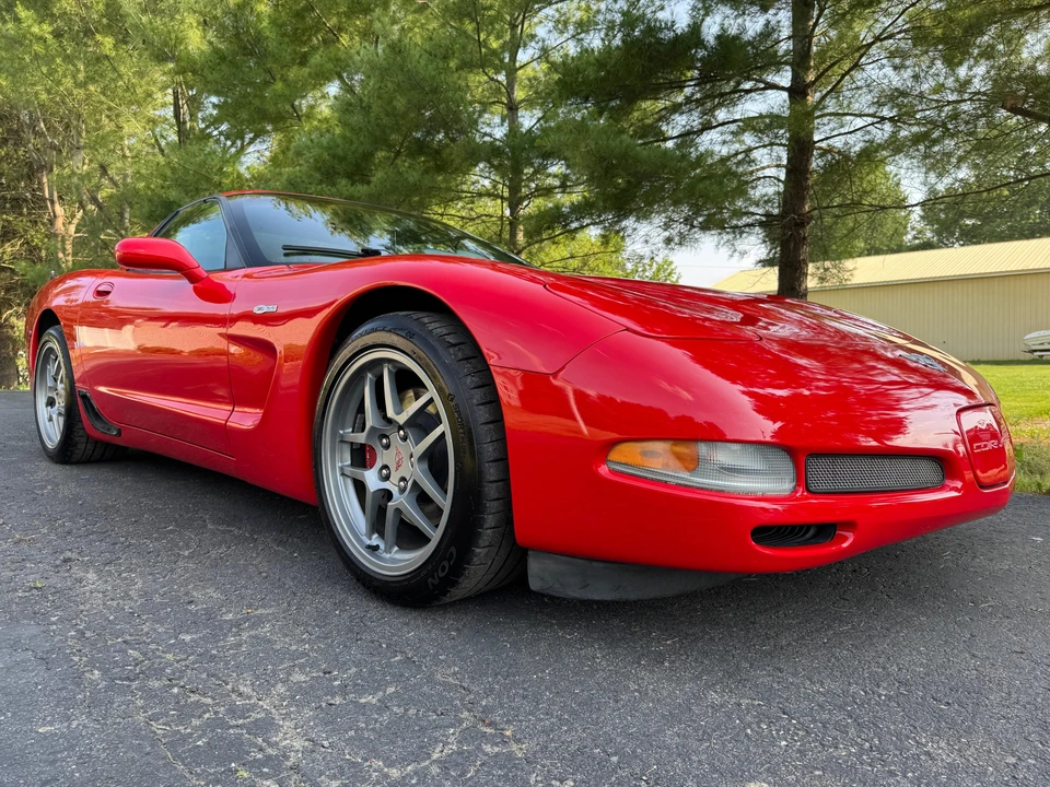 2003 Chevrolet Corvette - Image 13 of 31