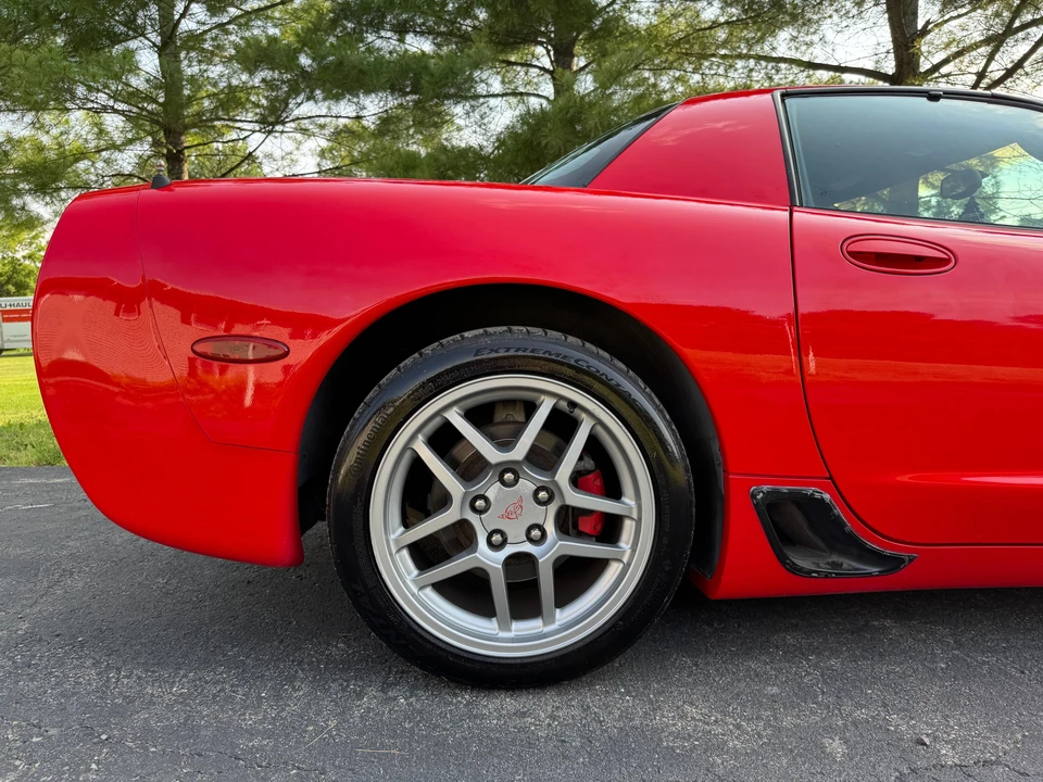 2003 Chevrolet Corvette - Image 24 of 31
