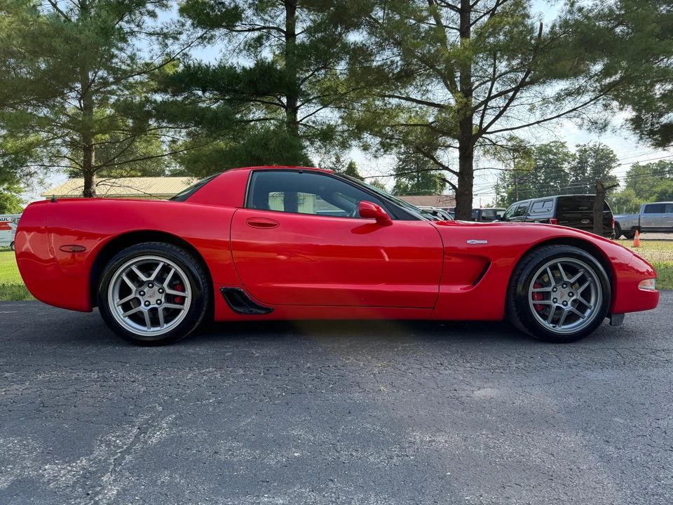 2003 Chevrolet Corvette - Image 10 of 31