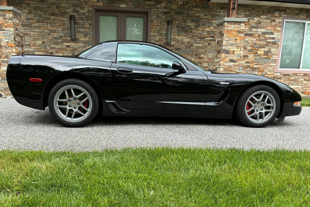 2003 Chevrolet Corvette C5 Z06 - Image 3 of 31