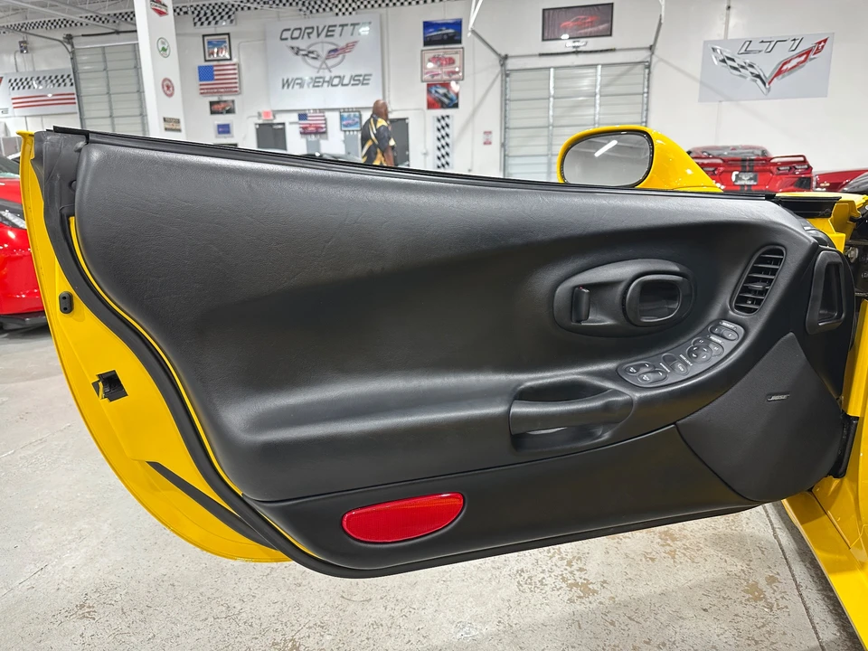 2003 Chevrolet Corvette C5 Z06 - Image 13 of 31