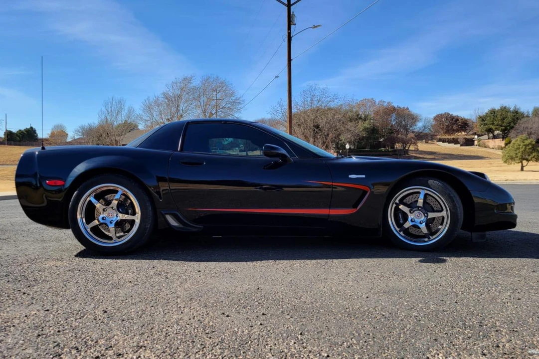 2003 Chevrolet Corvette C5 Z06 - Image 3 of 31