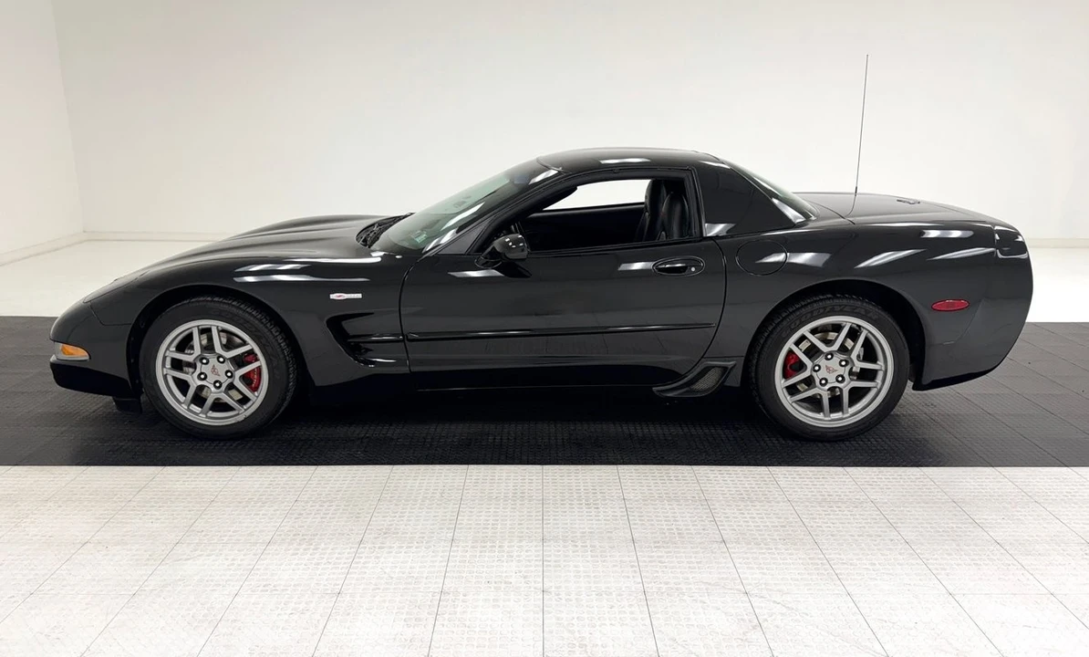2003 Chevrolet Corvette C5 Z06 - Image 2 of 31