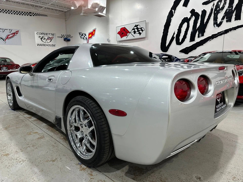 2003 Chevrolet - Image 4 of 11