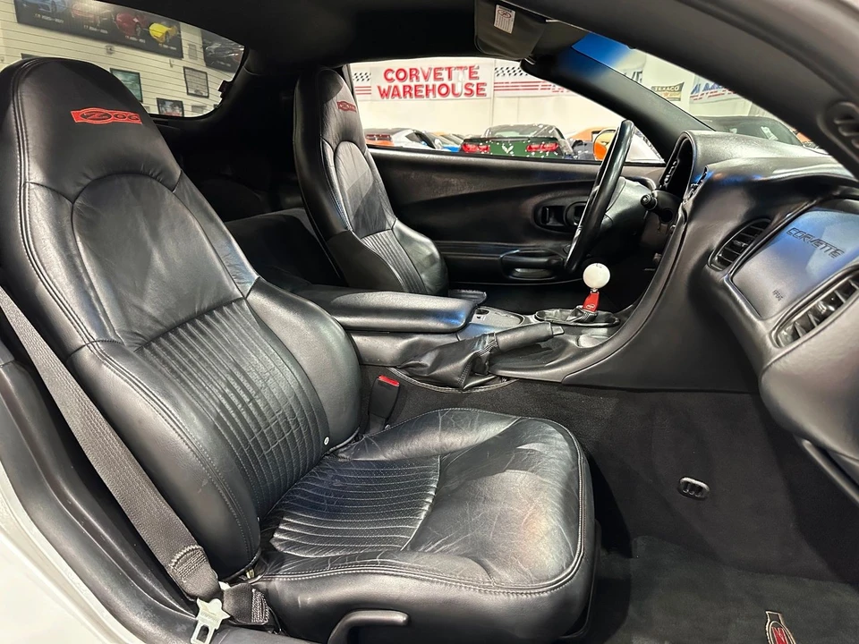 2003 Chevrolet - Image 10 of 11