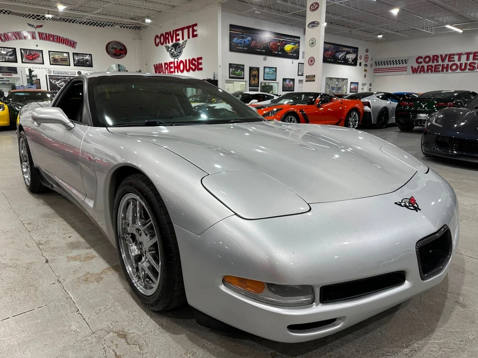 2003 Chevrolet - Image 5 of 11
