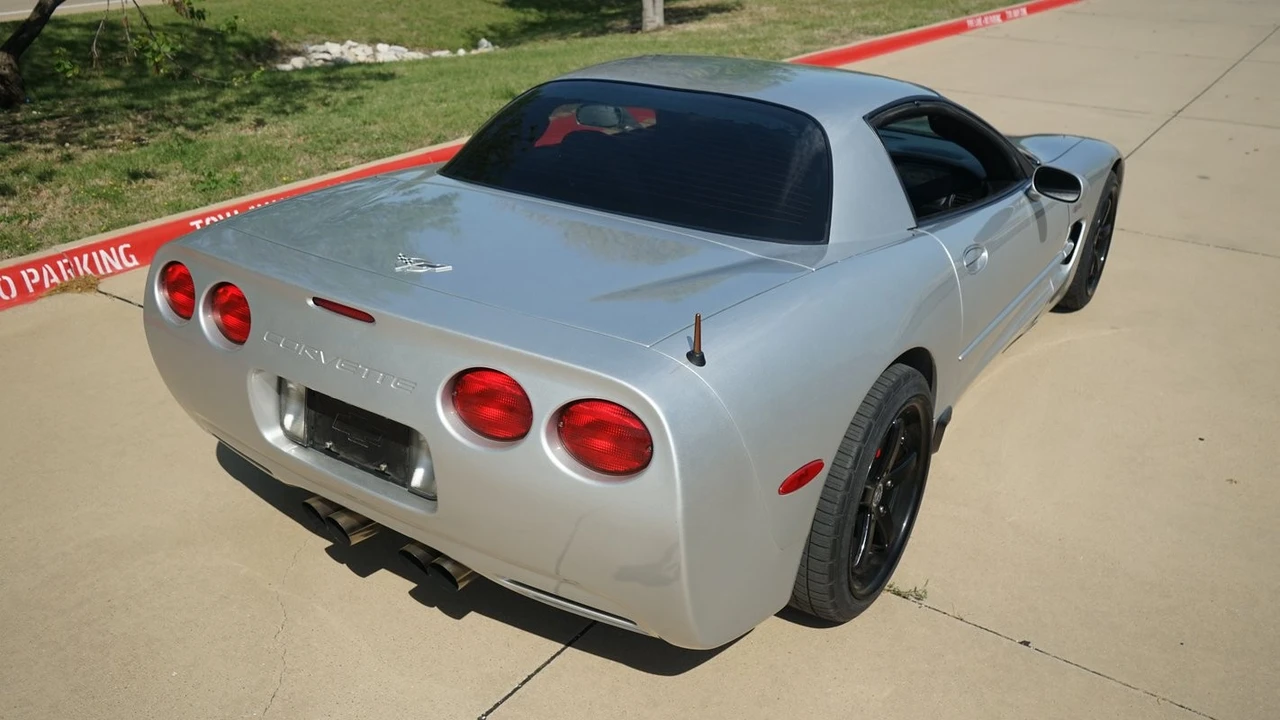2003 Chevrolet Corvette C5 Z06 - Image 16 of 31