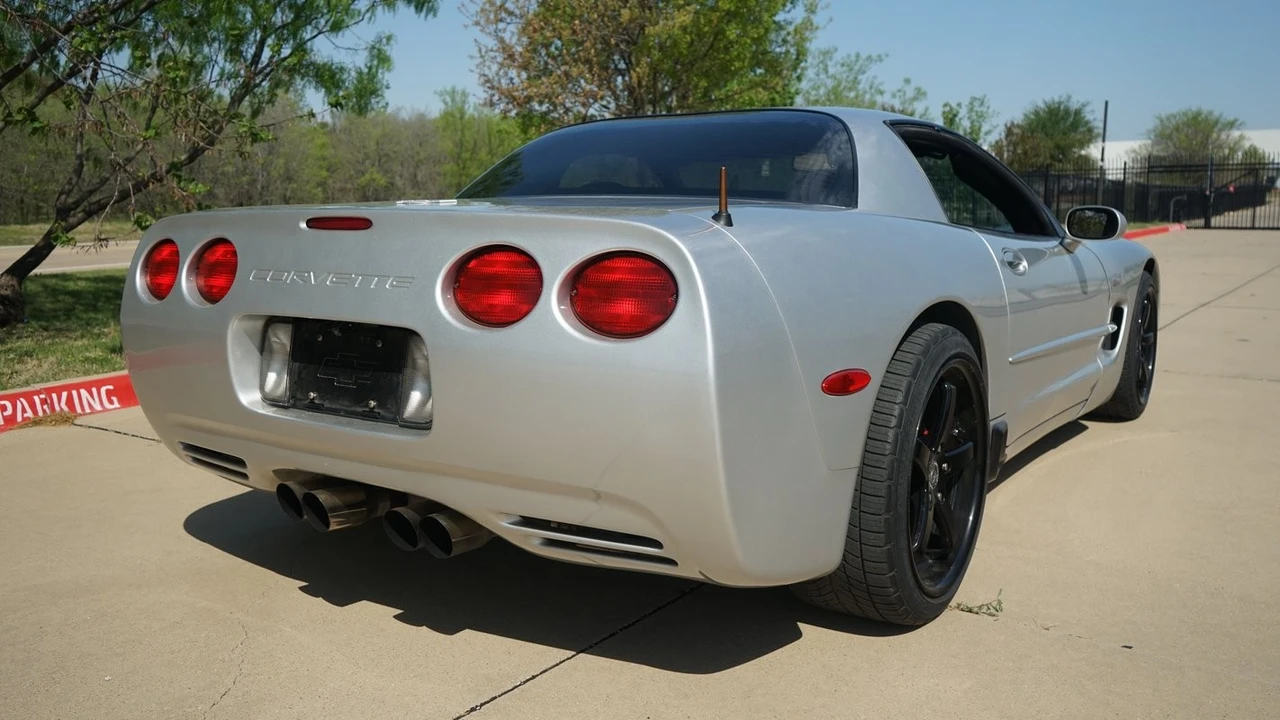 2003 Chevrolet Corvette C5 Z06 - Image 17 of 31