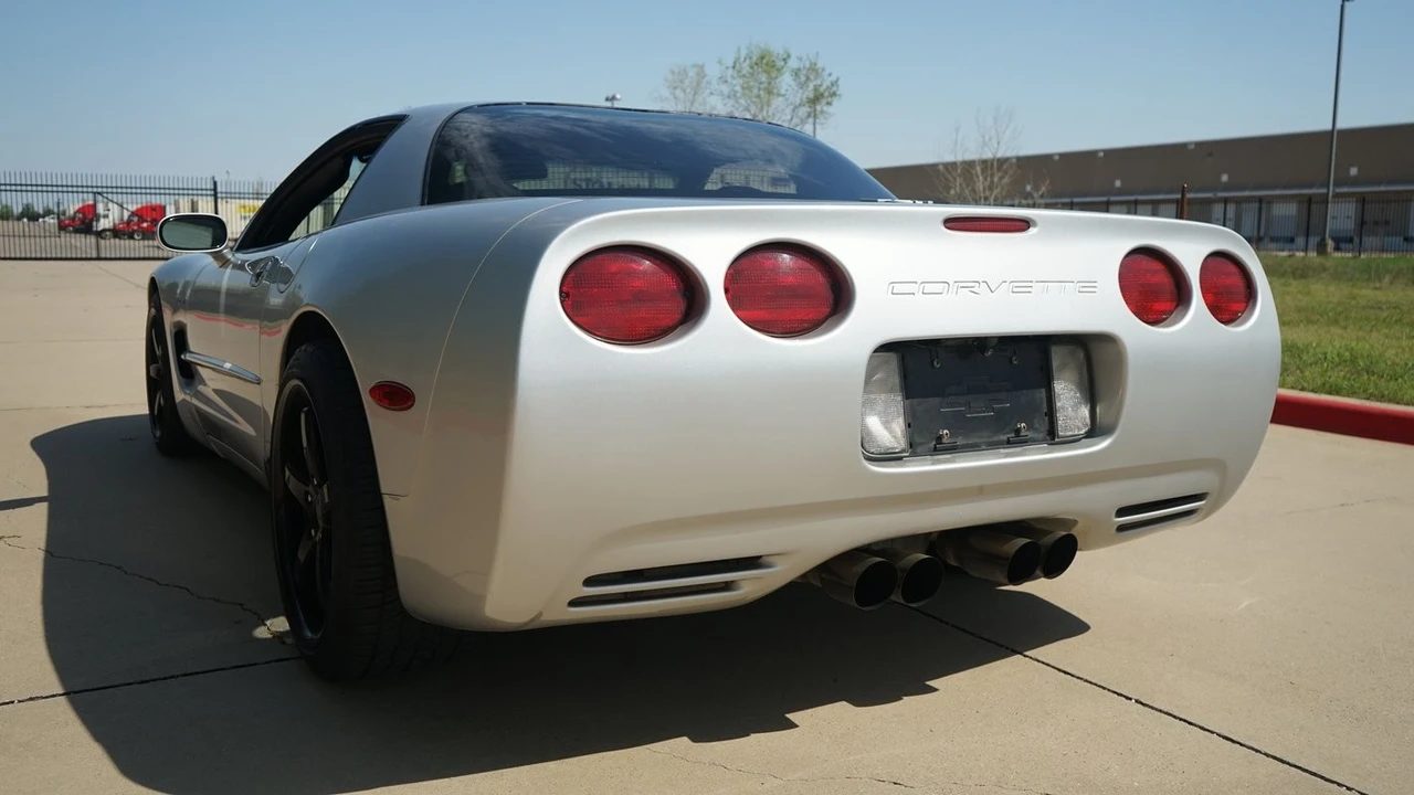 2003 Chevrolet Corvette C5 Z06 - Image 11 of 31