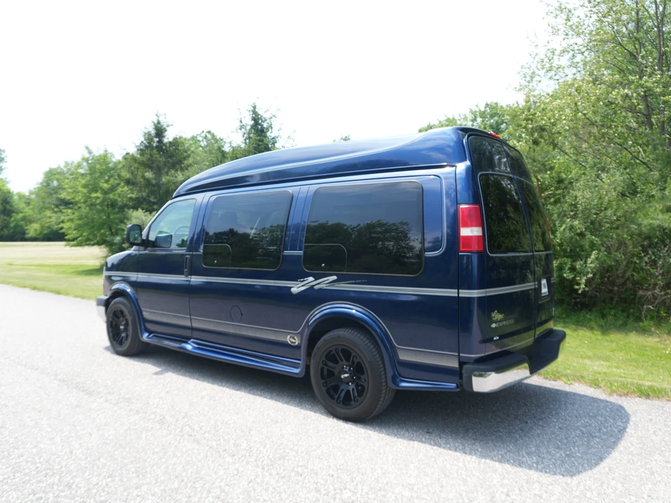 2003 Chevrolet Express - Image 7 of 9
