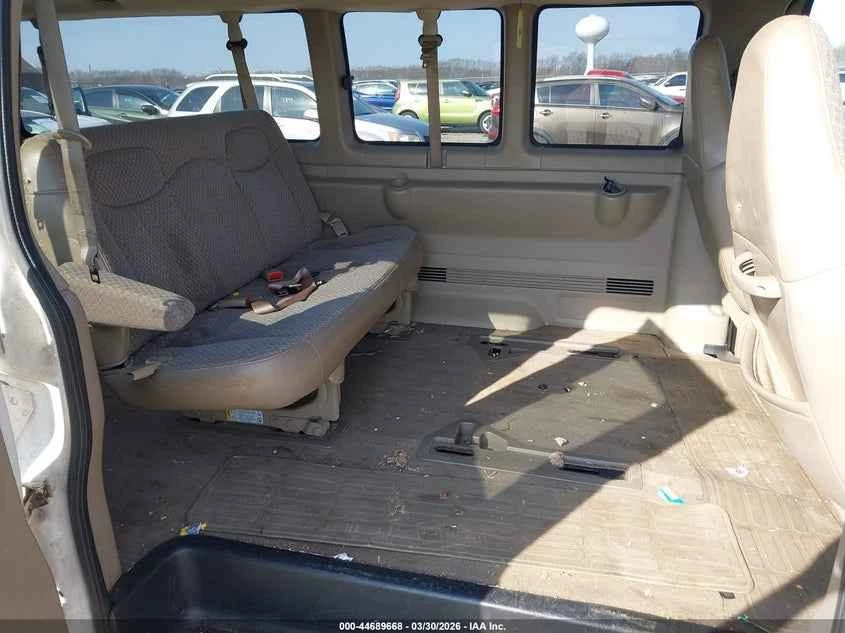 2003 Chevrolet Express - Image 5 of 7