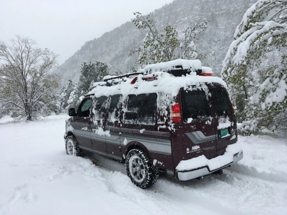 2003 Chevrolet Express - Image 5 of 13