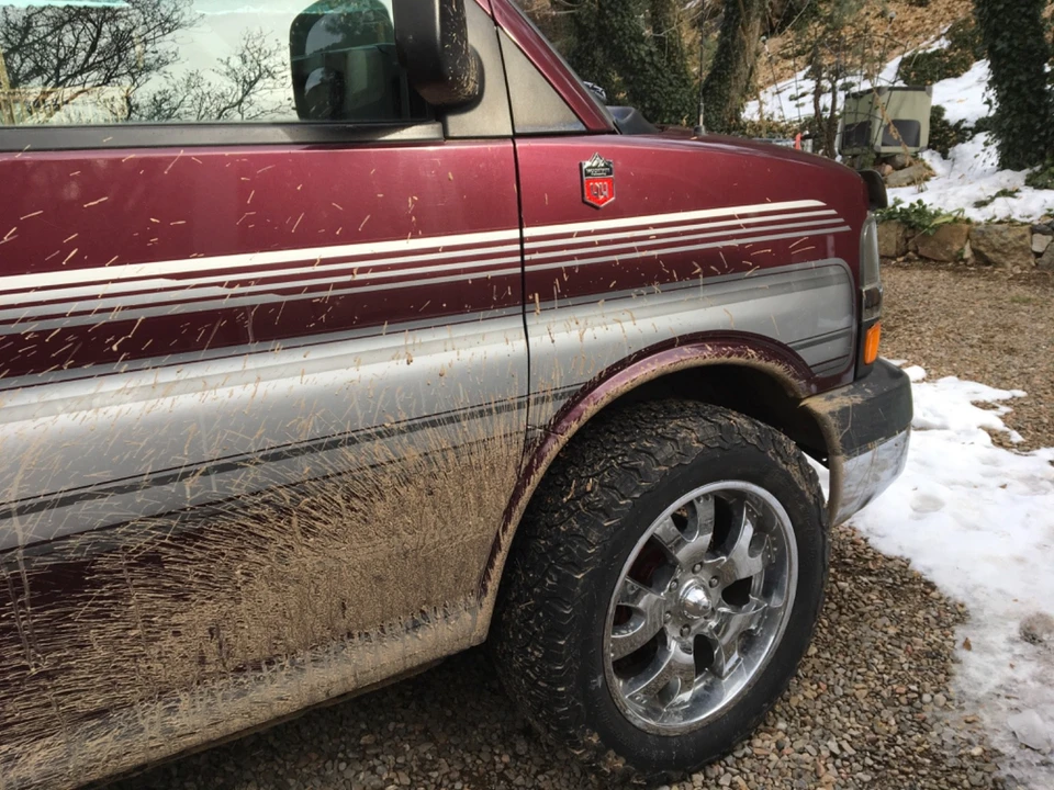 2003 Chevrolet Express - Image 10 of 13