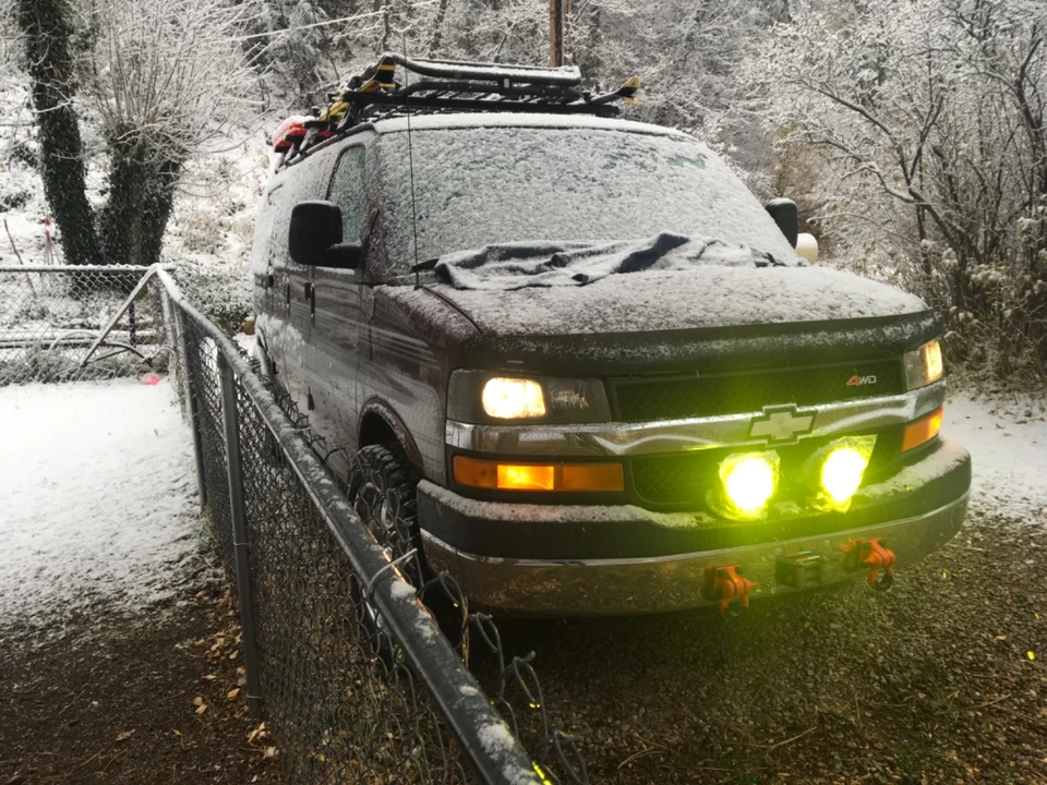 2003 Chevrolet Express - Image 13 of 13