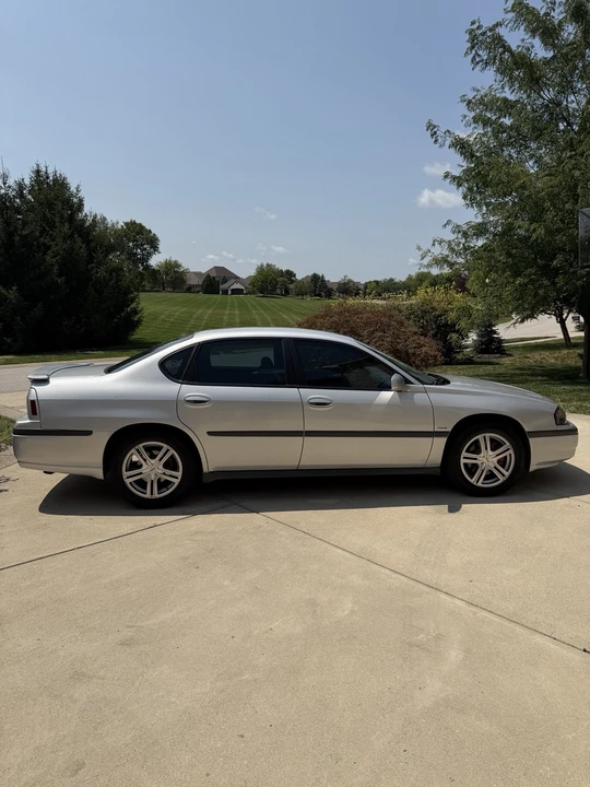 2003 Chevrolet Impala 8th Gen - Image 3 of 18