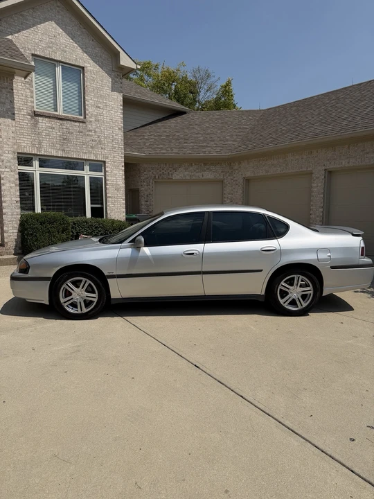 2003 Chevrolet Impala 8th Gen - Image 2 of 18