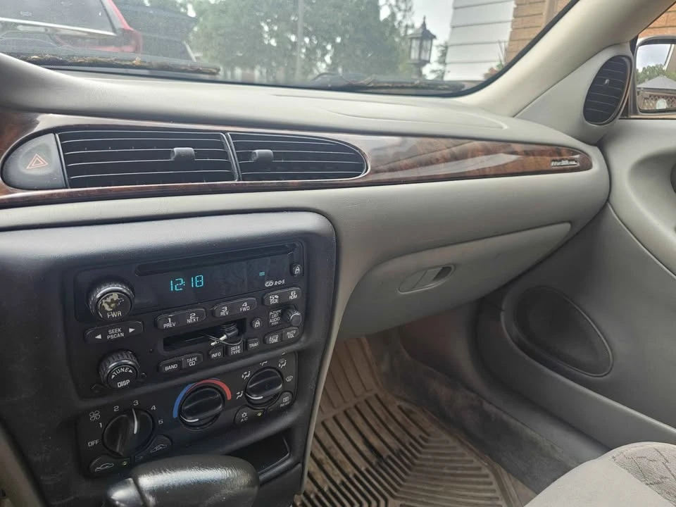 2003 Chevrolet Malibu - Image 4 of 5