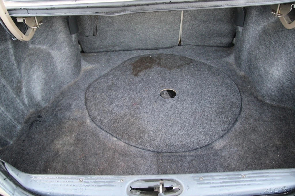 2003 Chevrolet Malibu - Image 20 of 21