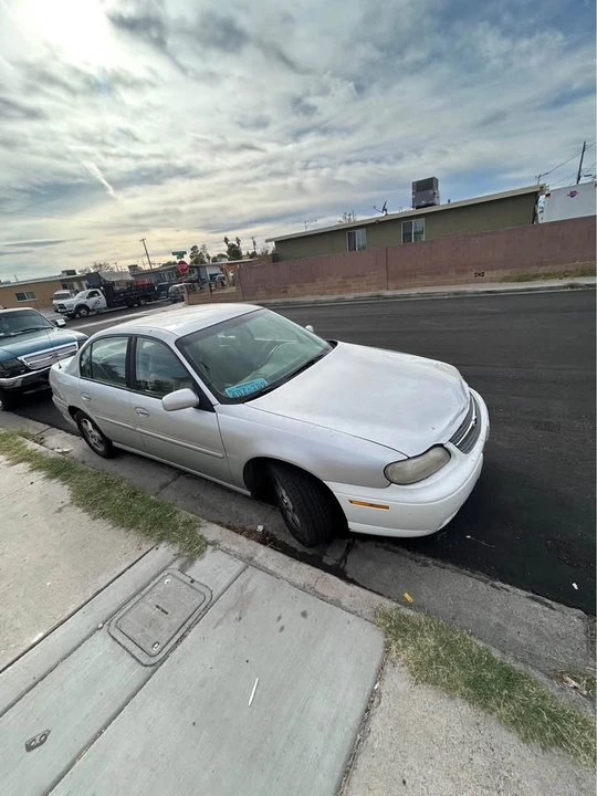 2003 Chevrolet Malibu - Image 4 of 5