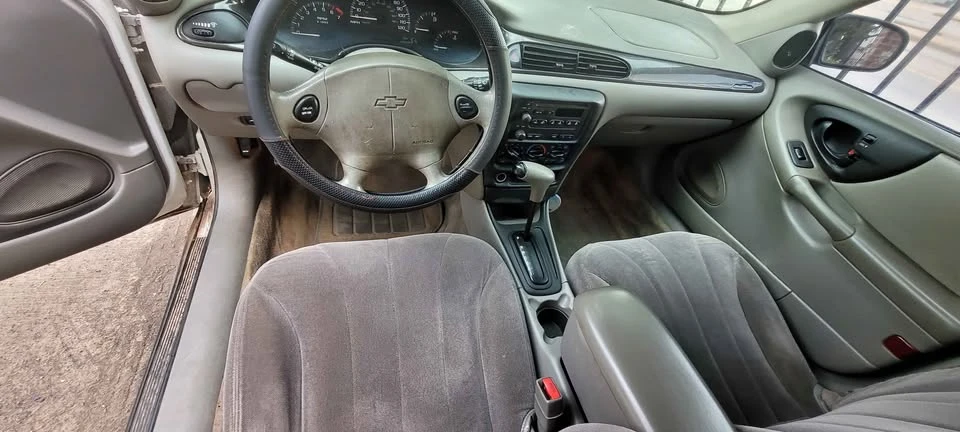 2003 Chevrolet Malibu - Image 15 of 19