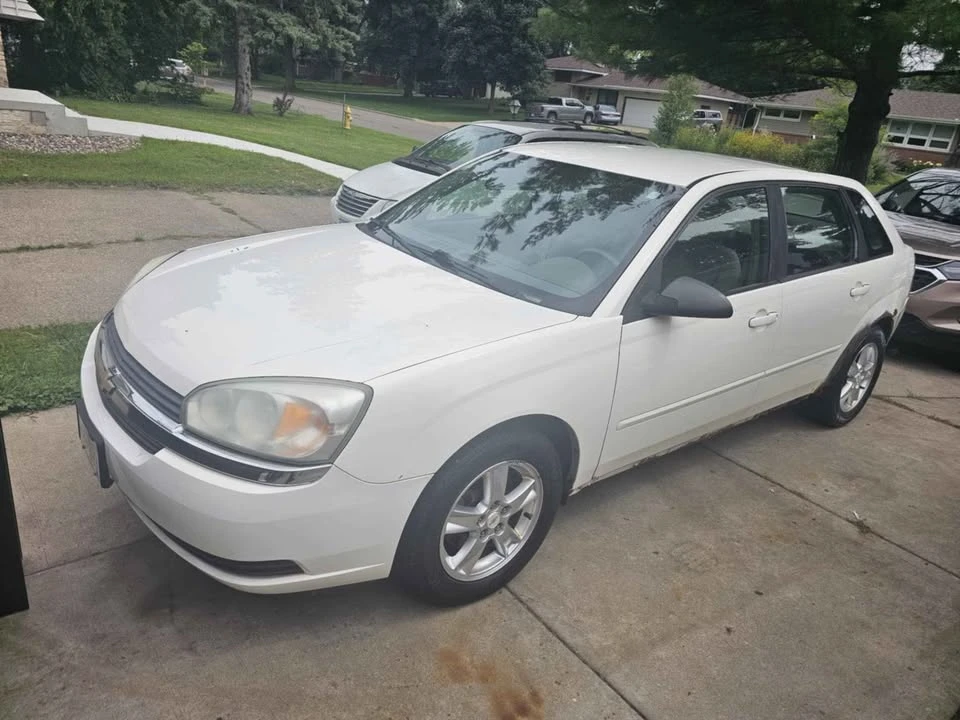 2003 Chevrolet Malibu - Image 2 of 11