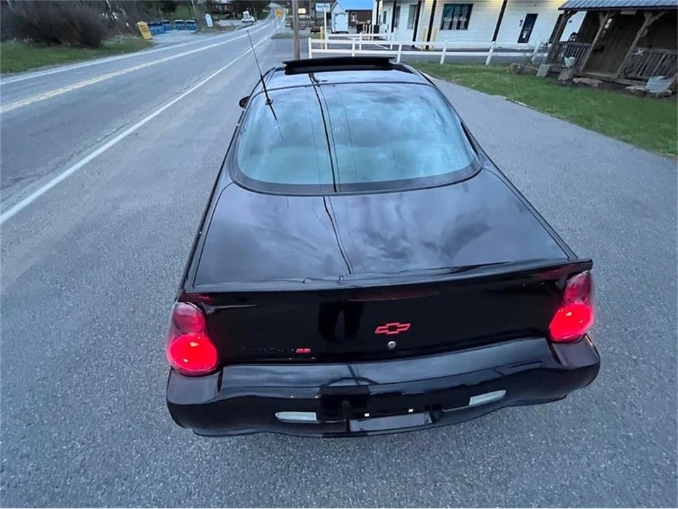 2003 Chevrolet Monte Carlo 6th Gen - Image 10 of 24