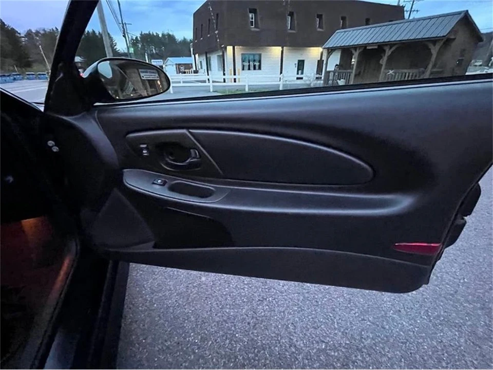 2003 Chevrolet Monte Carlo 6th Gen - Image 17 of 24