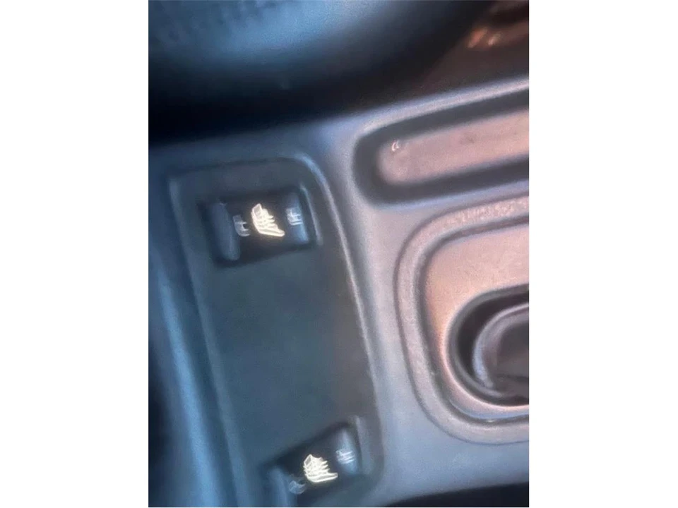 2003 Chevrolet Monte Carlo 6th Gen - Image 21 of 24