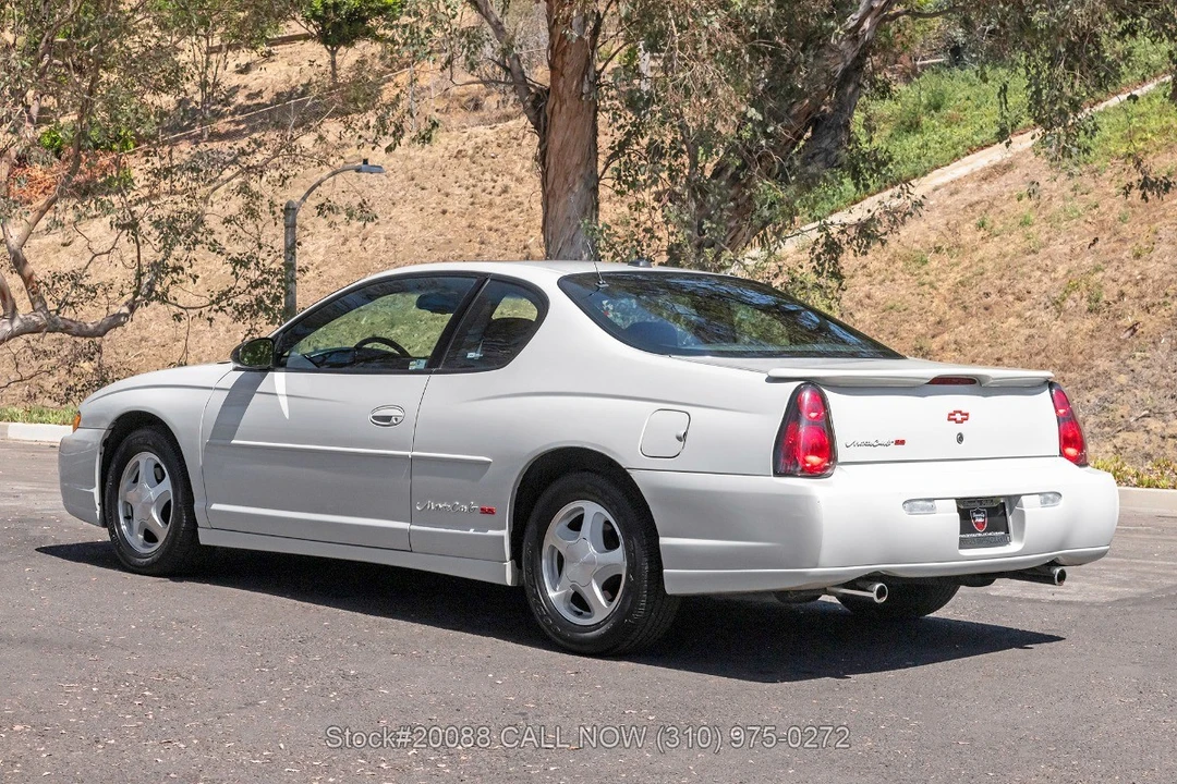 2003 Chevrolet Monte Carlo 6th Gen - Image 10 of 31