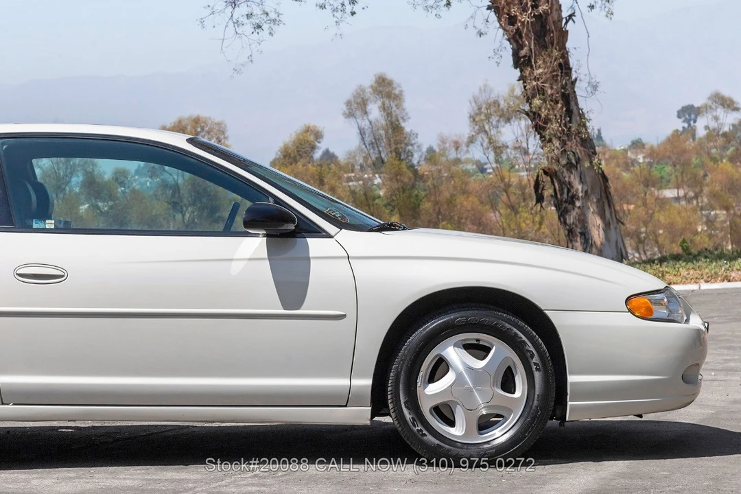 2003 Chevrolet Monte Carlo 6th Gen - Image 13 of 31