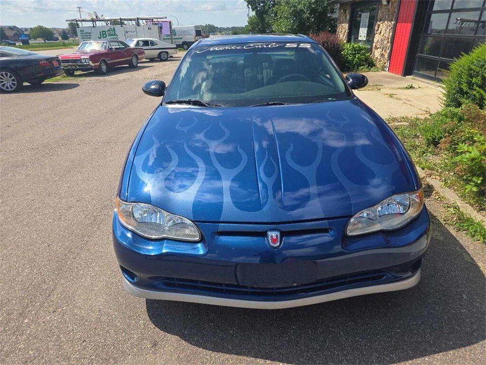 2003 Chevrolet Monte Carlo 6th Gen - Image 2 of 31