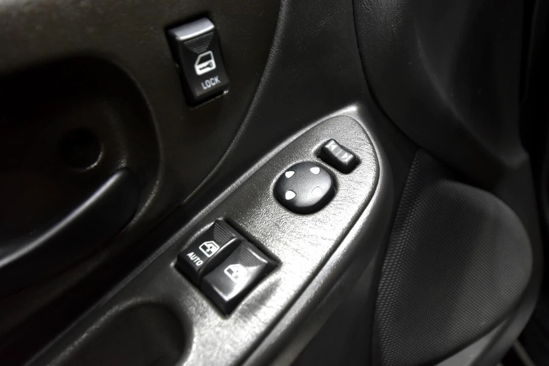2003 Chevrolet Monte Carlo 6th Gen - Image 15 of 21