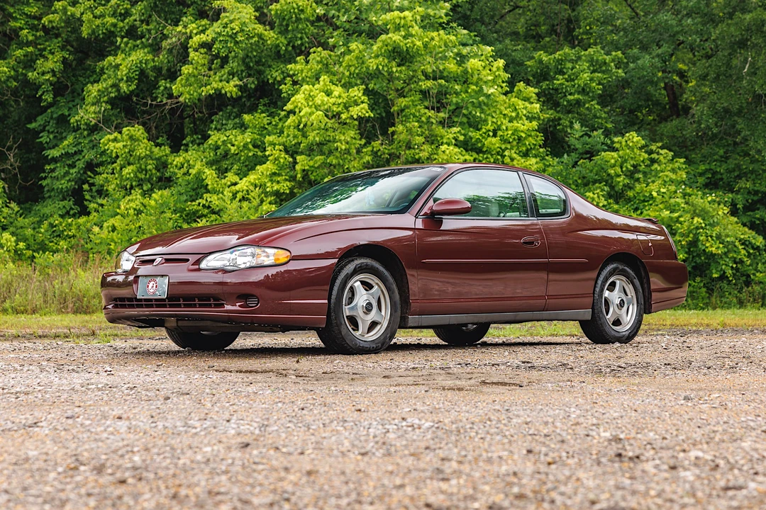 2003 Chevrolet Monte Carlo 6th Gen - Image 2 of 31