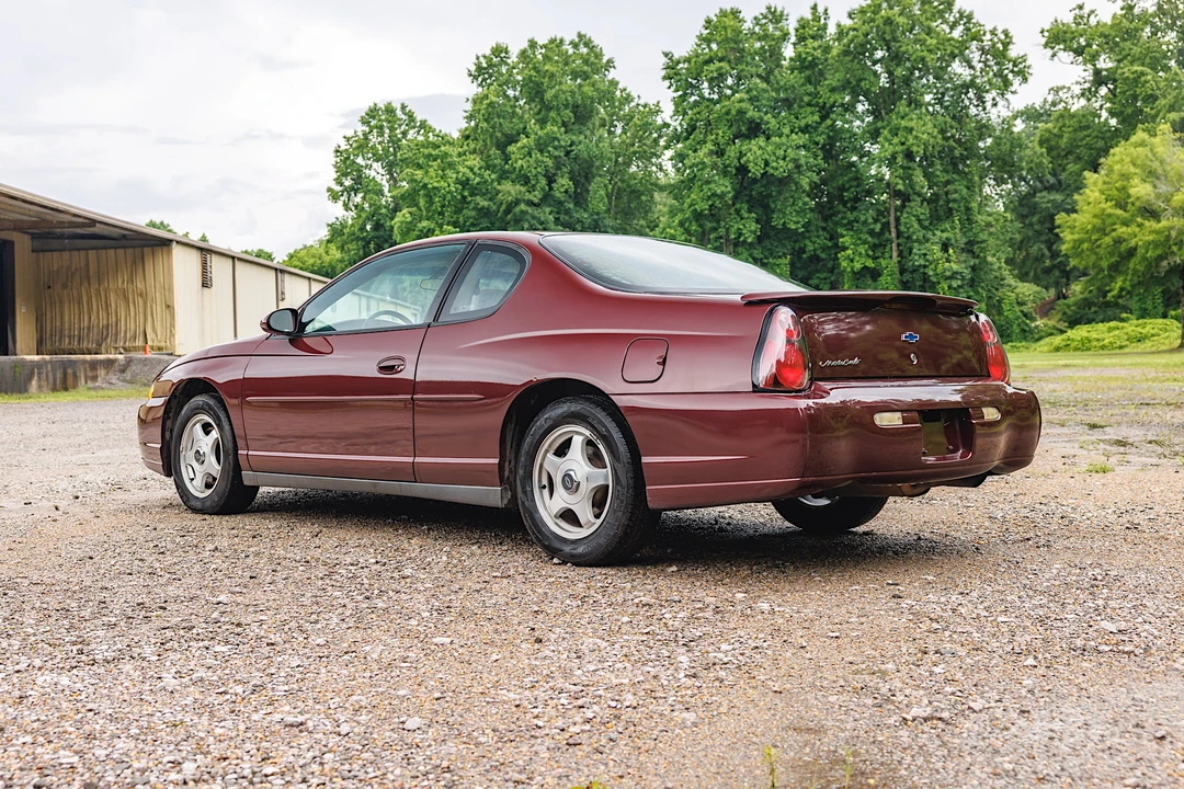2003 Chevrolet Monte Carlo 6th Gen - Image 10 of 31