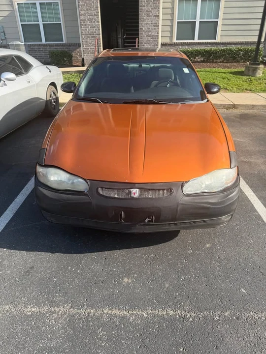 2003 Chevrolet Monte Carlo 6th Gen - Image 2 of 10