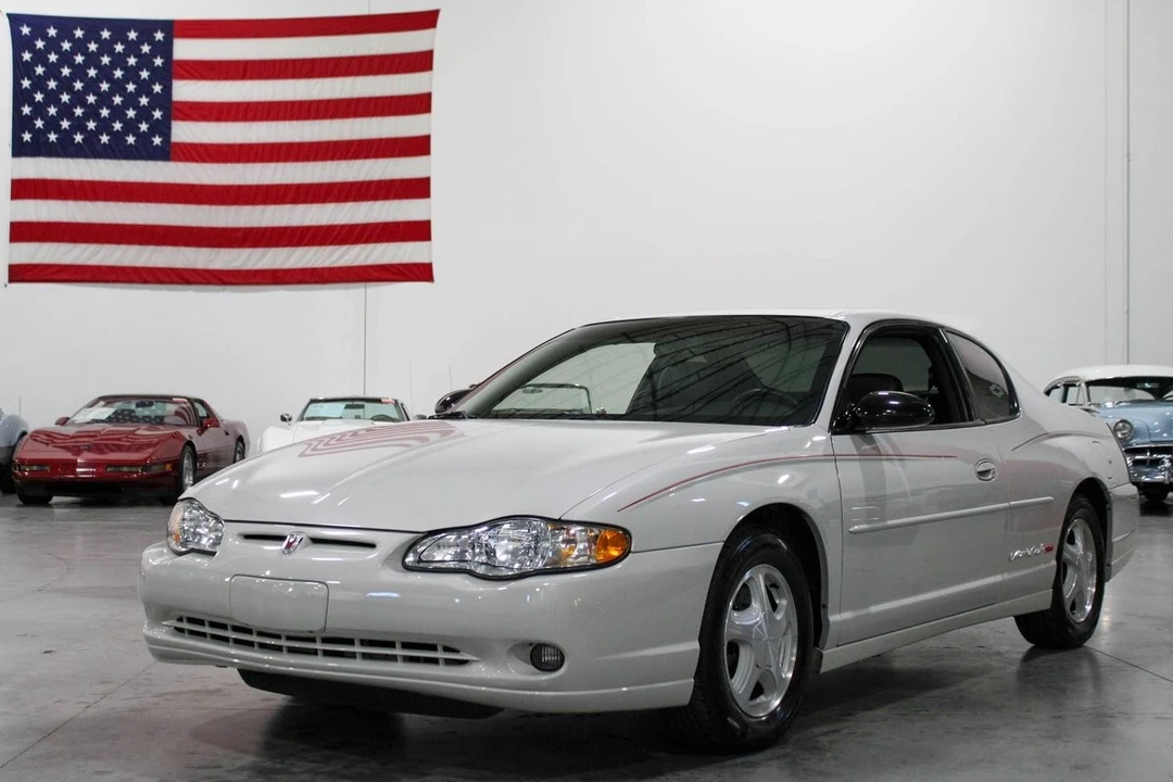 2003 Chevrolet Monte Carlo 6th Gen - Image 3 of 12