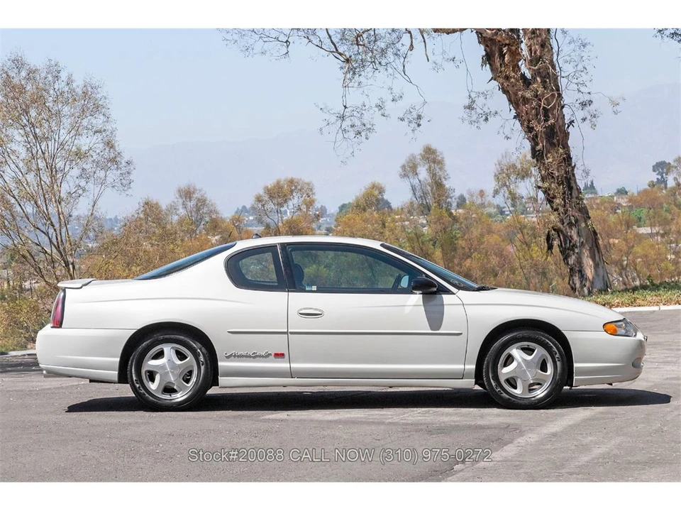 2003 Chevrolet Monte Carlo 6th Gen - Image 4 of 31