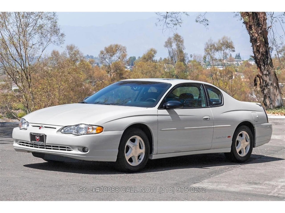 2003 Chevrolet Monte Carlo 6th Gen - Image 9 of 31
