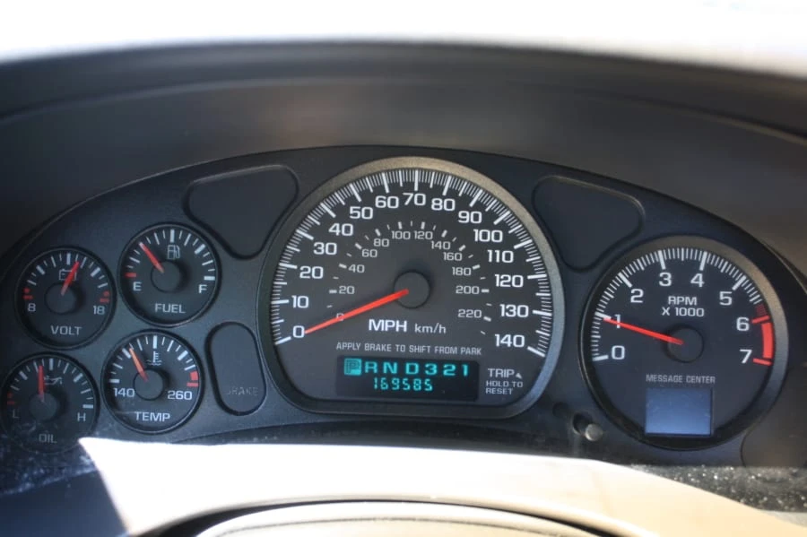 2003 Chevrolet Monte Carlo 6th Gen - Image 5 of 9